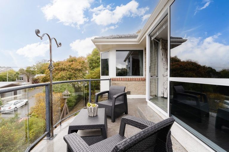 Photo of property in 8 Jason Street, Helensburgh, Dunedin, 9010