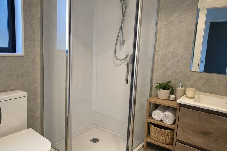 Photo of property in 22 Paetai Lane, Te Atatu Peninsula, Auckland, 0610