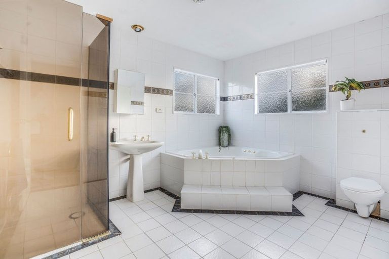 Photo of property in 11 Marire Avenue, Frankton, Hamilton, 3204