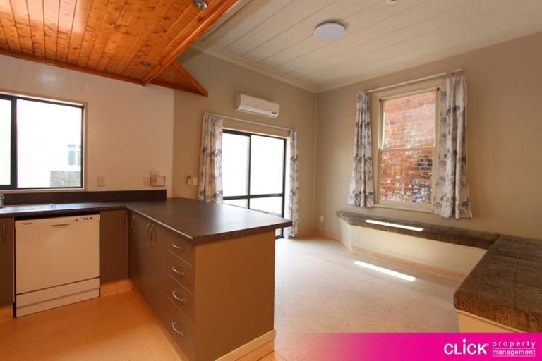 Photo of property in 118 Harbour Terrace, North Dunedin, Dunedin, 9016