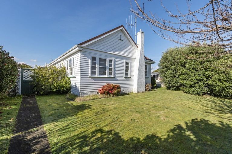 Photo of property in 36 Stuckey Street, Levin, 5510