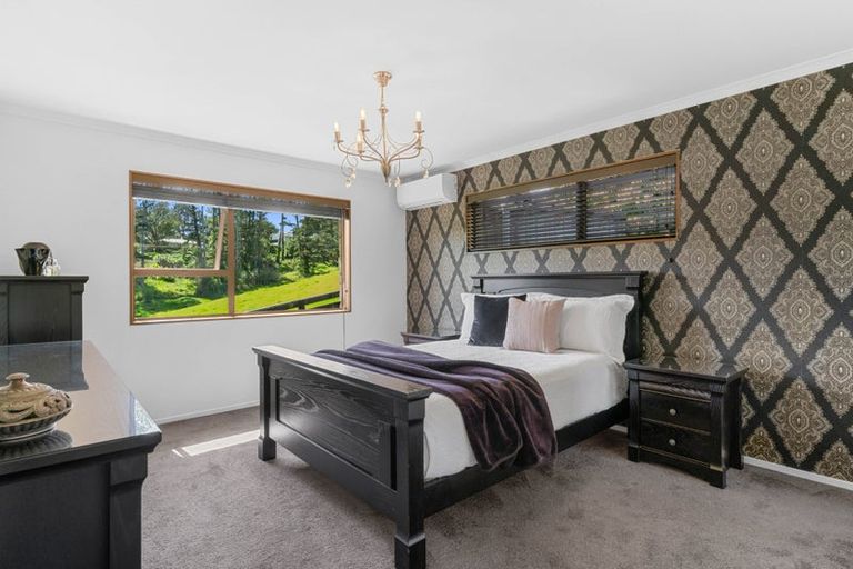 Photo of property in 5 Skelton Crescent, Paparoa, 0571