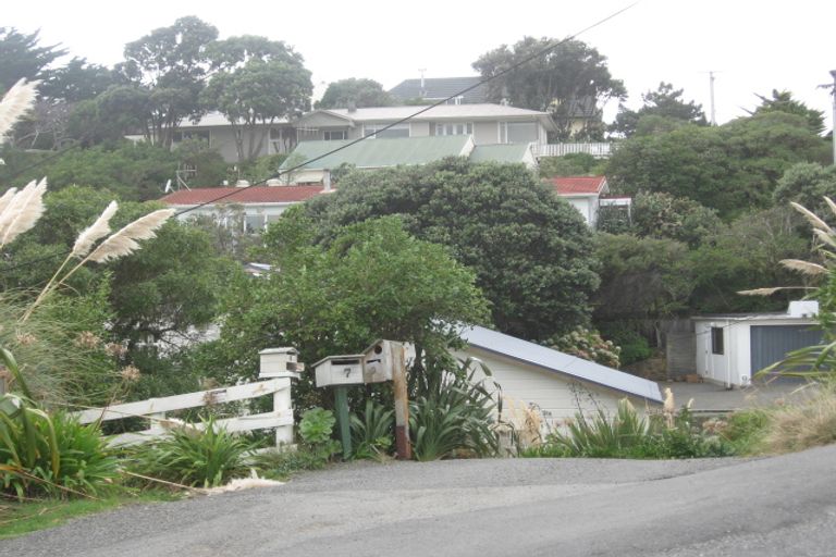 Photo of property in 9 Kainui Road, Raumati South, Paraparaumu, 5032