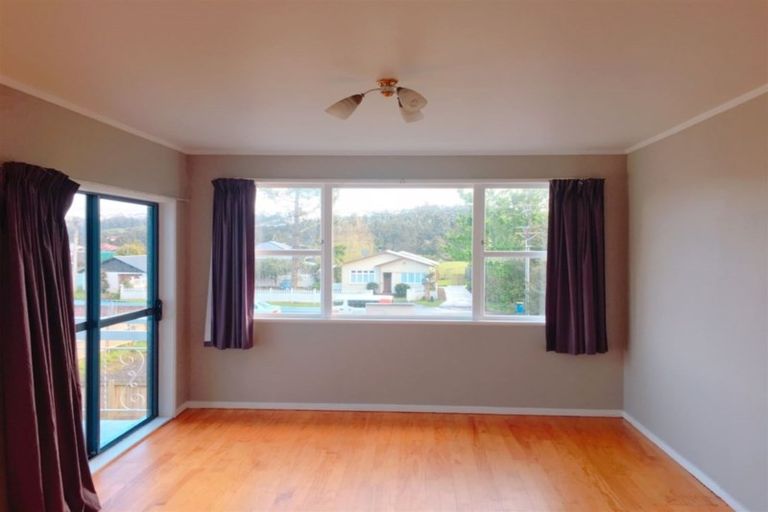 Photo of property in 206b Henderson Valley Road, Henderson, Auckland, 0612