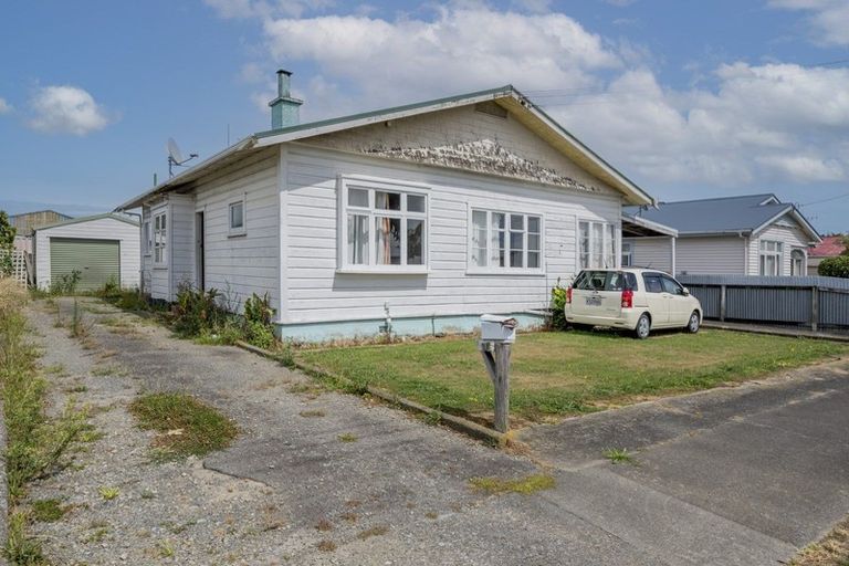 Photo of property in 14 Wilton Street, Levin, 5510