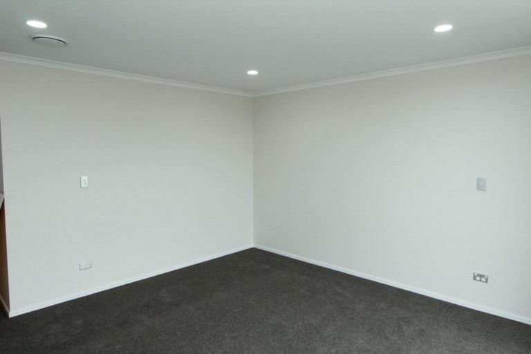 Photo of property in 7 Karokaro Road, Takanini, 2112