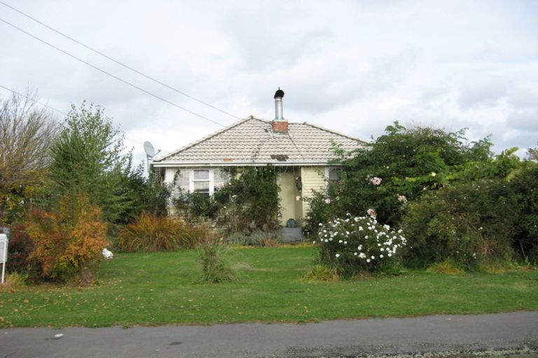 Photo of property in 4 Boyne Avenue, Northcote, Christchurch, 8052