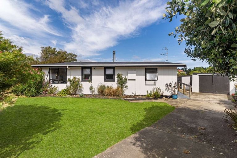 Photo of property in 23 Holton Road, Amberley, 7481