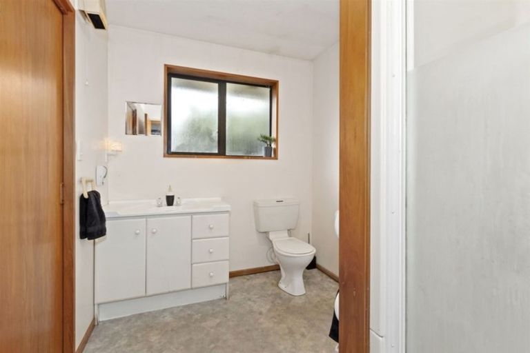 Photo of property in 146 Burwood Road, Burwood, Christchurch, 8083