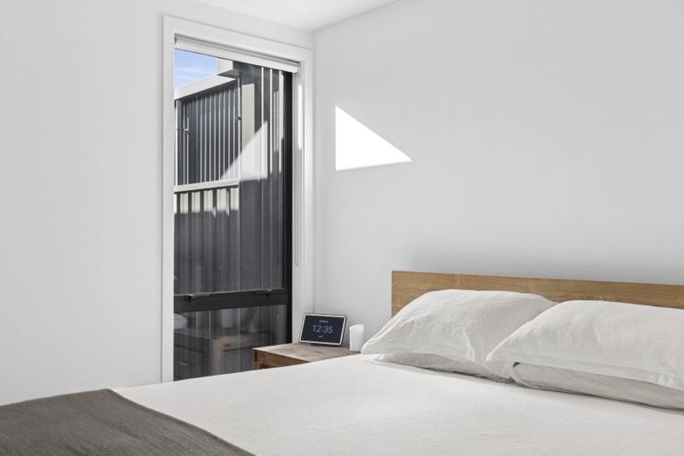 Photo of property in 32 Burbank Road, Wanaka, 9382