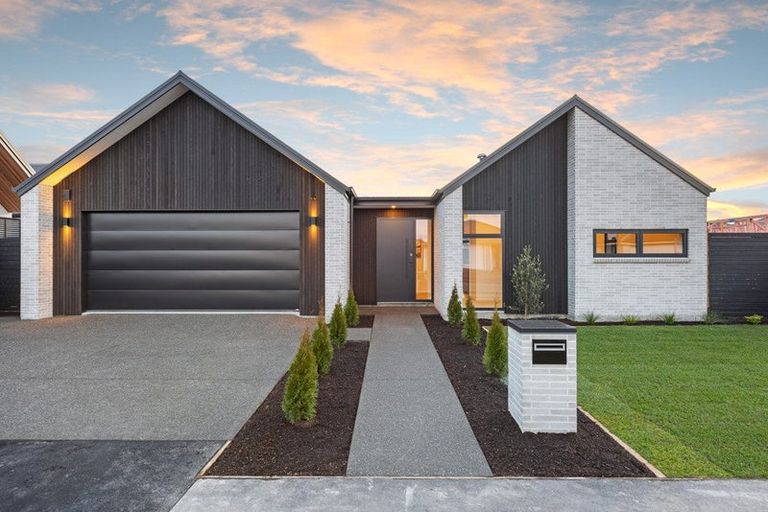 Photo of property in 34 Timara Crescent, Marshland, Christchurch, 8083