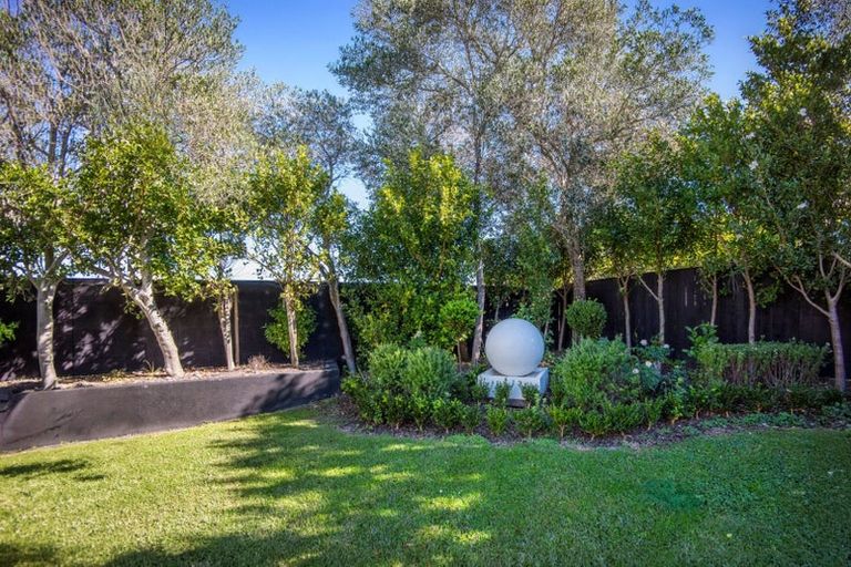 Photo of property in 31a Stanley Point Road, Stanley Point, Auckland, 0624