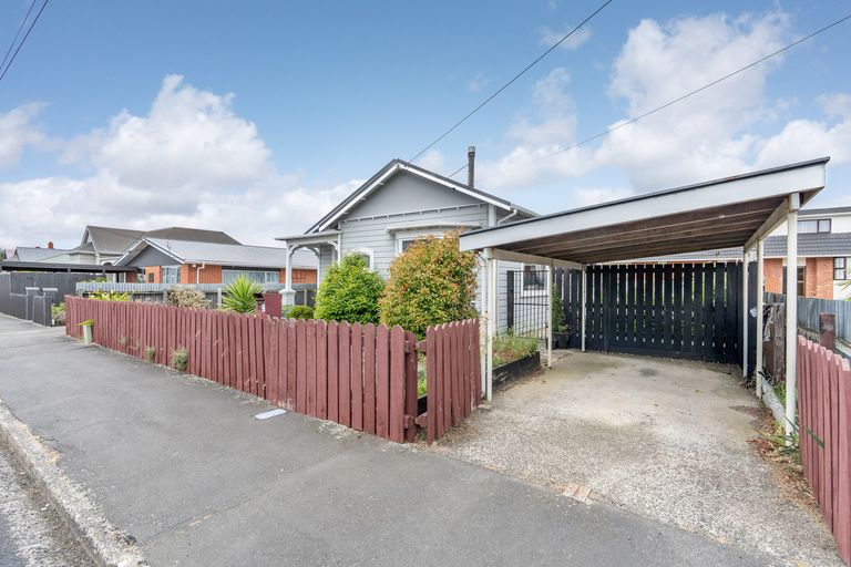 Photo of property in 18 Eskvale Street, Saint Kilda, Dunedin, 9012