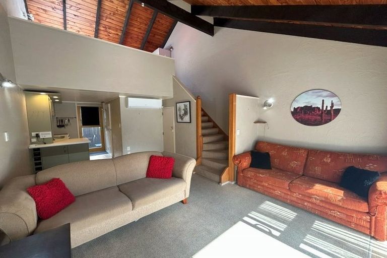 Photo of property in 2/68 Maunganui Road, Mount Maunganui, 3116