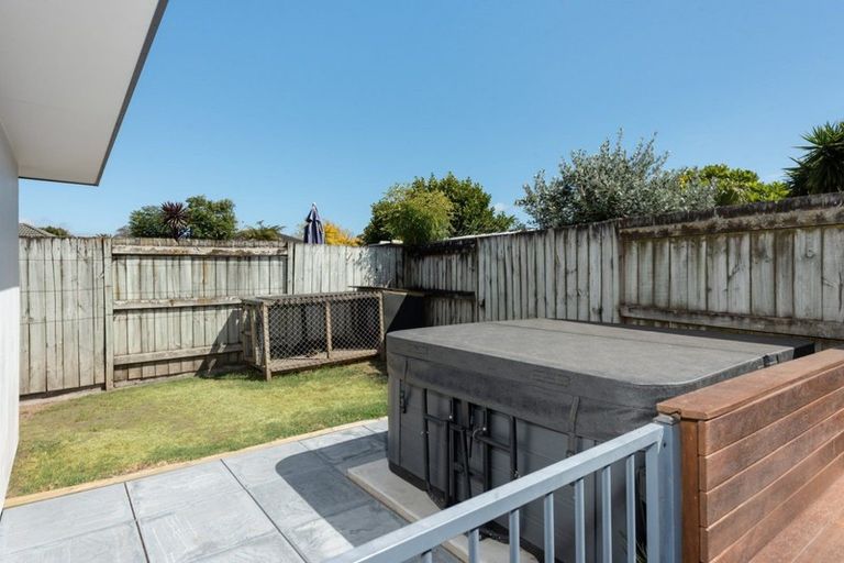 Photo of property in 66 Corinth Grove, Papamoa Beach, Papamoa, 3118