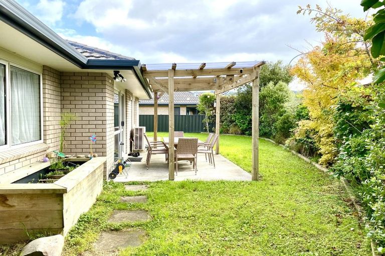 Photo of property in 62 Sunstone Crescent, Brown Owl, Upper Hutt, 5018