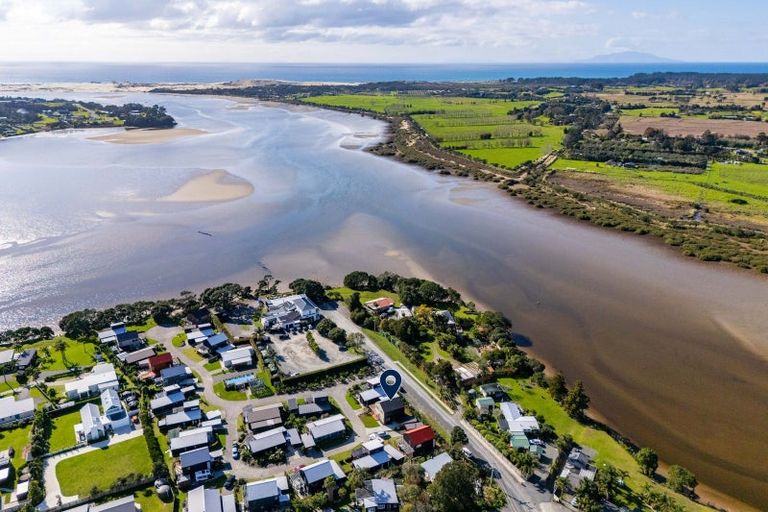 Photo of property in 3 Citrus Place, Mangawhai, 0505