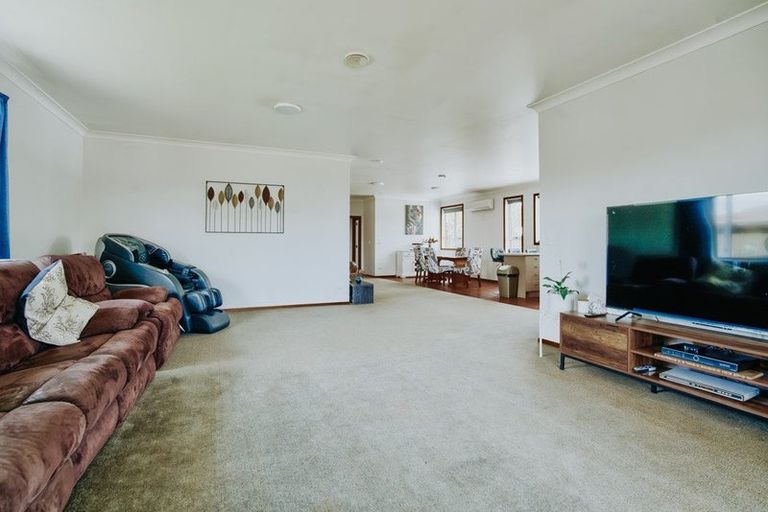 Photo of property in 18 Johnson Street, Milton, 9220