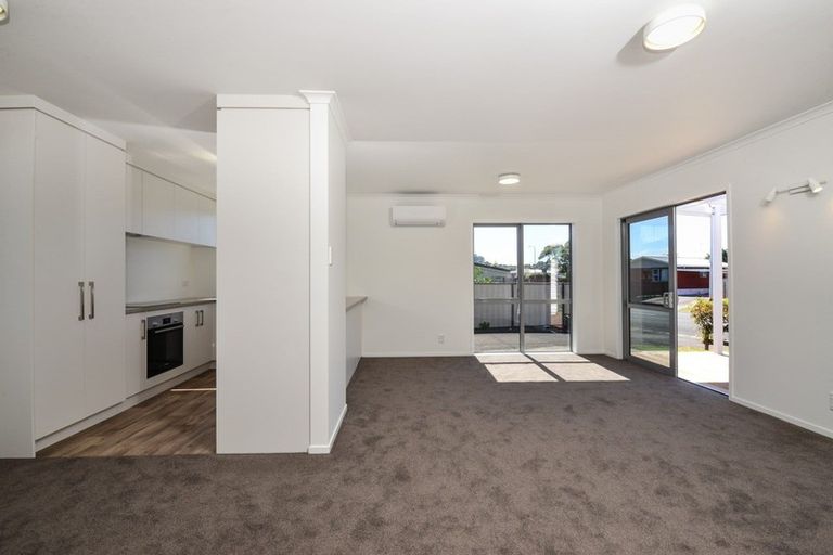 Photo of property in 23 Jasmine Avenue, Dinsdale, Hamilton, 3204