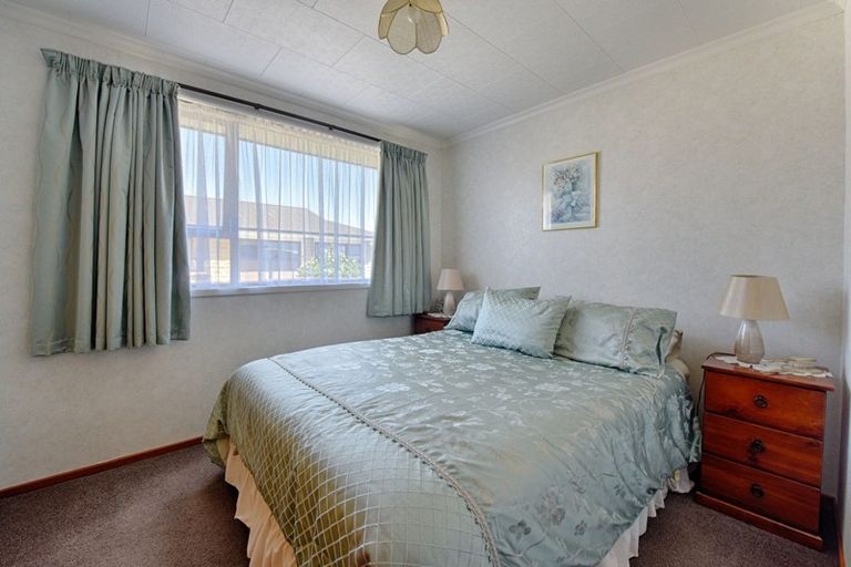 Photo of property in 2 Merlin Place, Gore, 9710