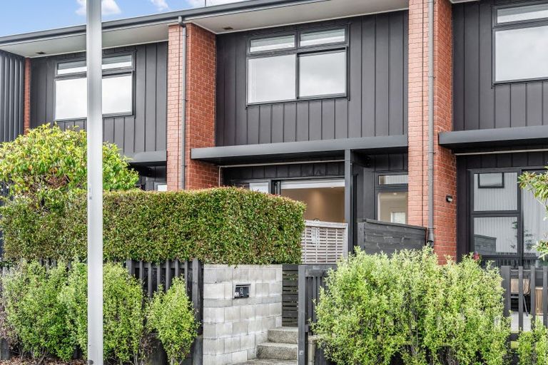 Photo of property in 62 Walter Merton Road, Hobsonville, Auckland, 0616