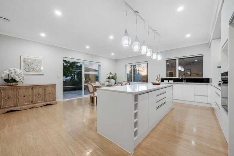 Photo of property in 24 Castlederg Drive, Flat Bush, Auckland, 2019