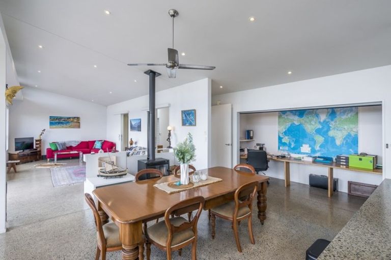 Photo of property in 238 Huia Street, Waikanae, 5391