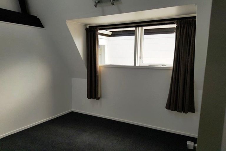 Photo of property in 2 Marnane Terrace, St Andrews, Hamilton, 3200