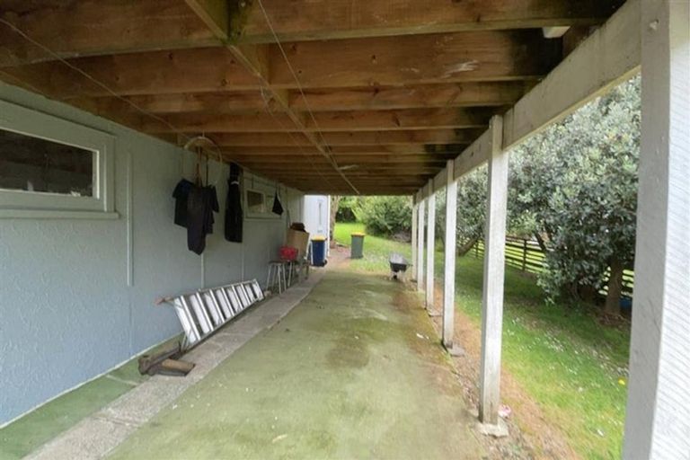 Photo of property in 26 Tiroroa Avenue, Te Atatu South, Auckland, 0610