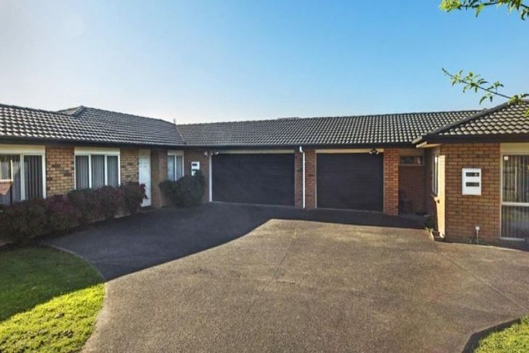 Photo of property in 28 Raphoe Road, Flat Bush, Auckland, 2019