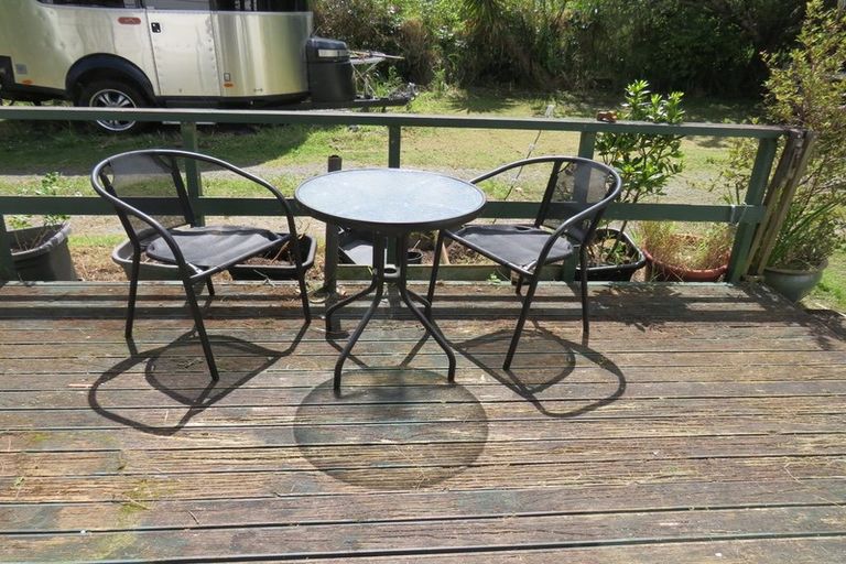 Photo of property in 605 Whakapirau Road, Whakapirau, Maungaturoto, 0583