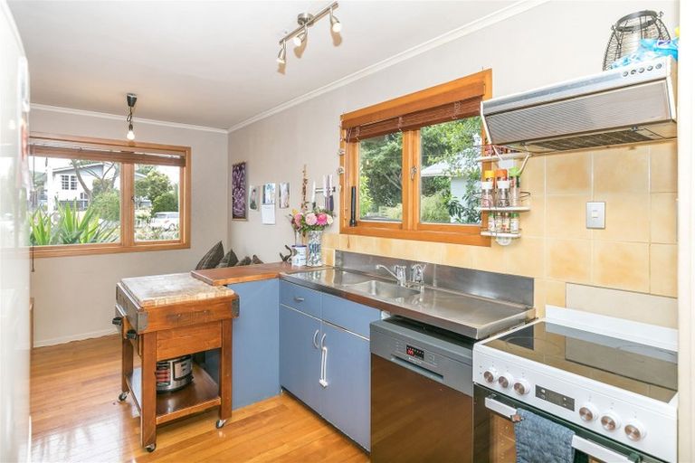 Photo of property in 8 Wanaka Place, Glenview, Hamilton, 3206