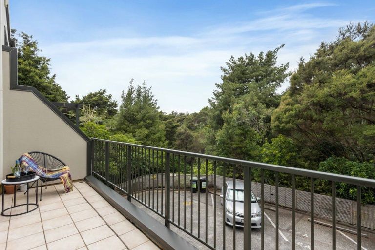 Photo of property in 8a Flynn Street, Birkdale, Auckland, 0626