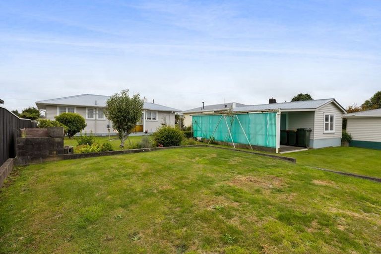 Photo of property in 112 Stanners Street, Eltham, 4322