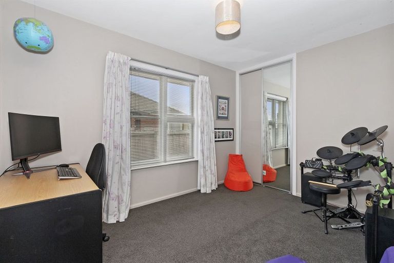 Photo of property in 37 Sledmere Street, Burnside, Christchurch, 8053