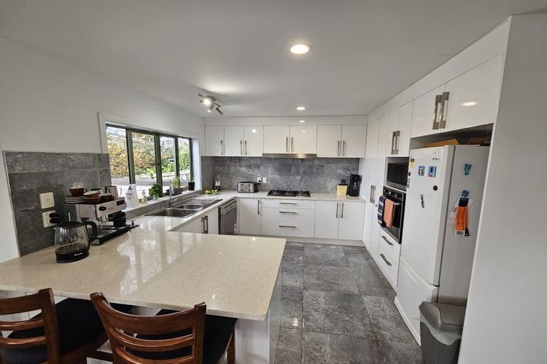 Photo of property in 24 Carillon Place, Massey, Auckland, 0614