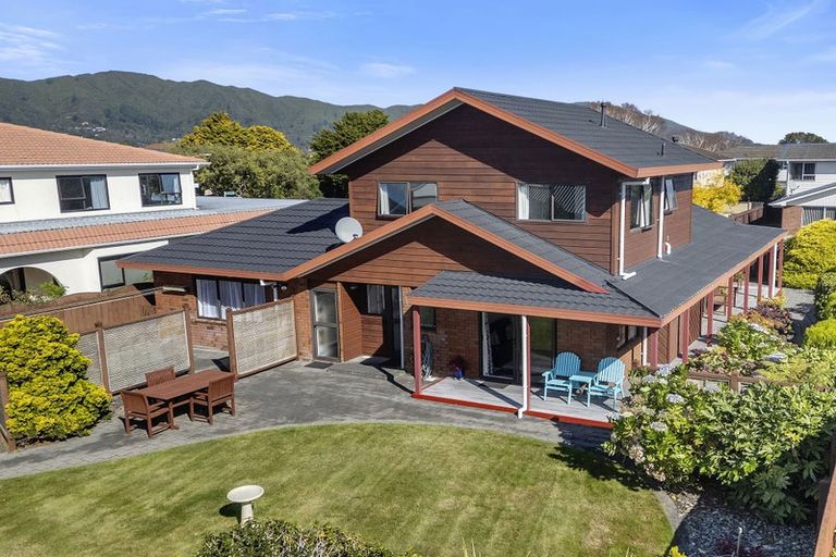 Photo of property in 28 De Menech Grove, Avalon, Lower Hutt, 5011