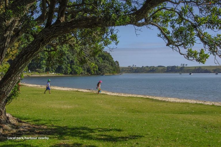 Photo of property in 58 Bert Wall Drive, Omokoroa, 3114