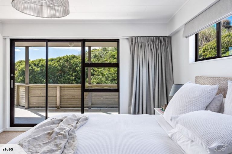 Photo of property in 225 Rosetta Road, Raumati South, Paraparaumu, 5032