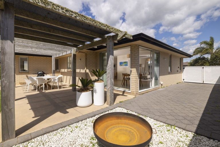 Photo of property in 56 Matemuri Drive, Papamoa Beach, Papamoa, 3118