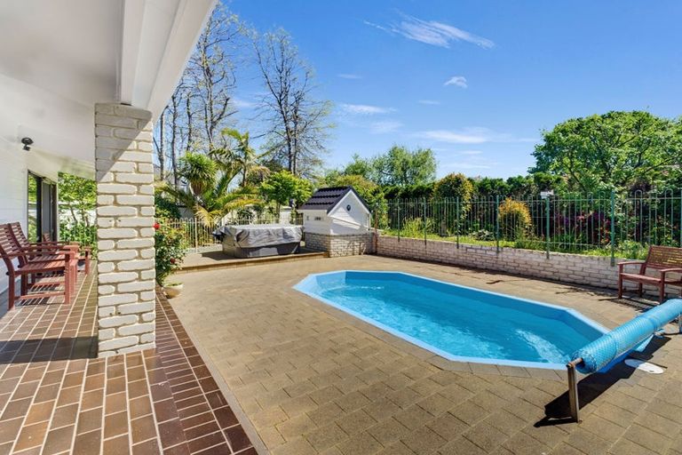 Photo of property in 21 Rawene Street, Waikanae, 5036