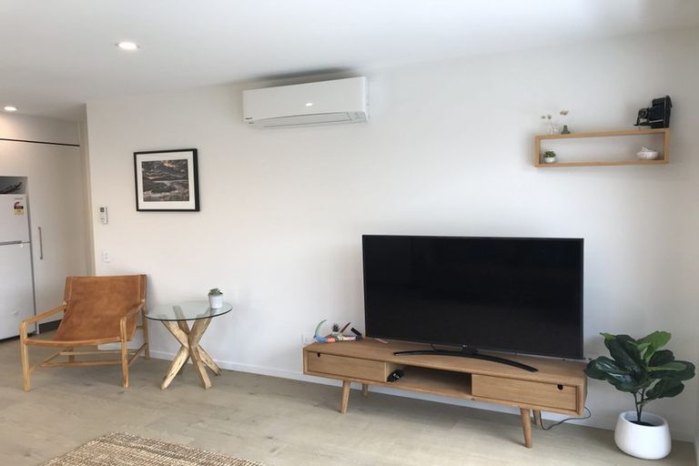 Photo of property in 4/272 Barbadoes Street, Christchurch Central, Christchurch, 8011