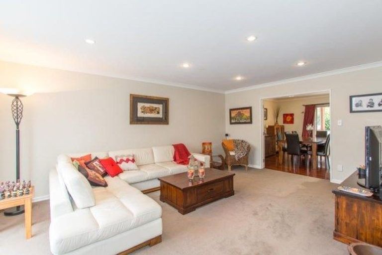 Photo of property in 2 Summerfield Lane, Albany, Auckland, 0632