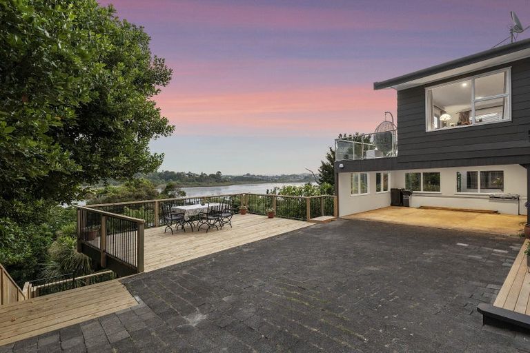 Photo of property in 28 Sunny Bay Road, Matua, Tauranga, 3110