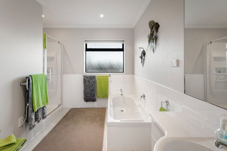 Photo of property in 18 Ralph Lane, Waihi Beach, 3611