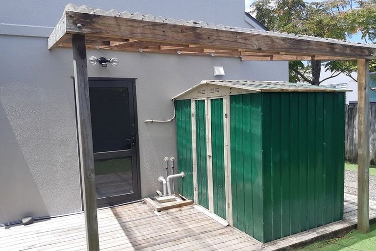 Photo of property in 158a East Coast Road, Forrest Hill, Auckland, 0620