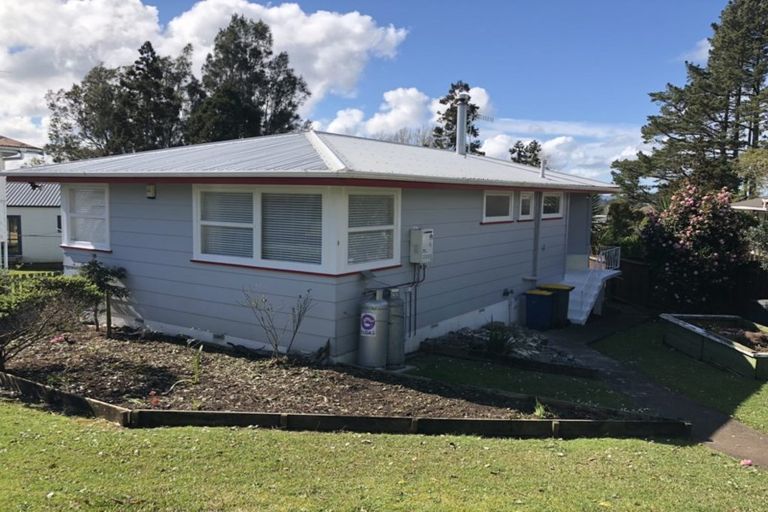 Photo of property in 16 Jillian Drive, Ranui, Auckland, 0612