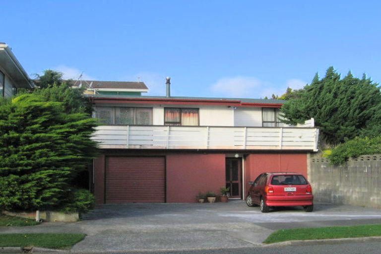 Photo of property in 19 Mossburn Grove, Kelson, Lower Hutt, 5010