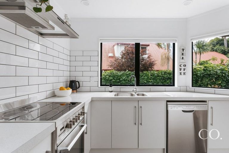 Photo of property in 104 Haukore Street, Hairini, Tauranga, 3112