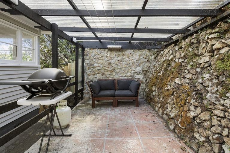 Photo of property in 2 Walden Street, Strathmore Park, Wellington, 6022